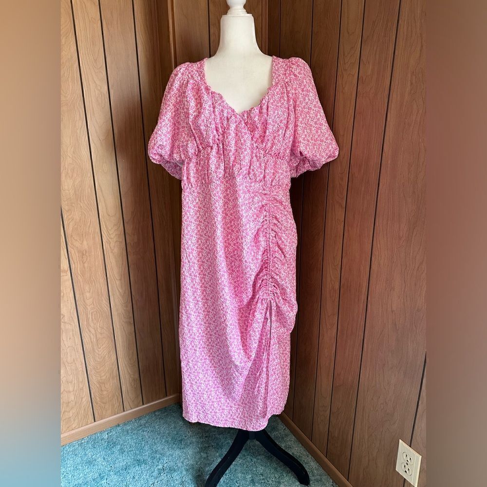 Pretty Little Thing Woman’s Pink Floral Puff Sleeve Midaxi Dress